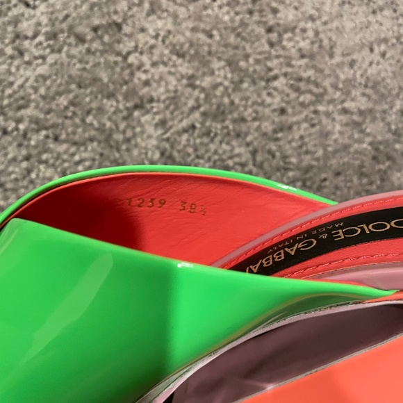 DOLCE & GABBANA Tapered-Heel Green Pink Leather Open-Crystal Toe Leather Sandals - Picture 12 of 15